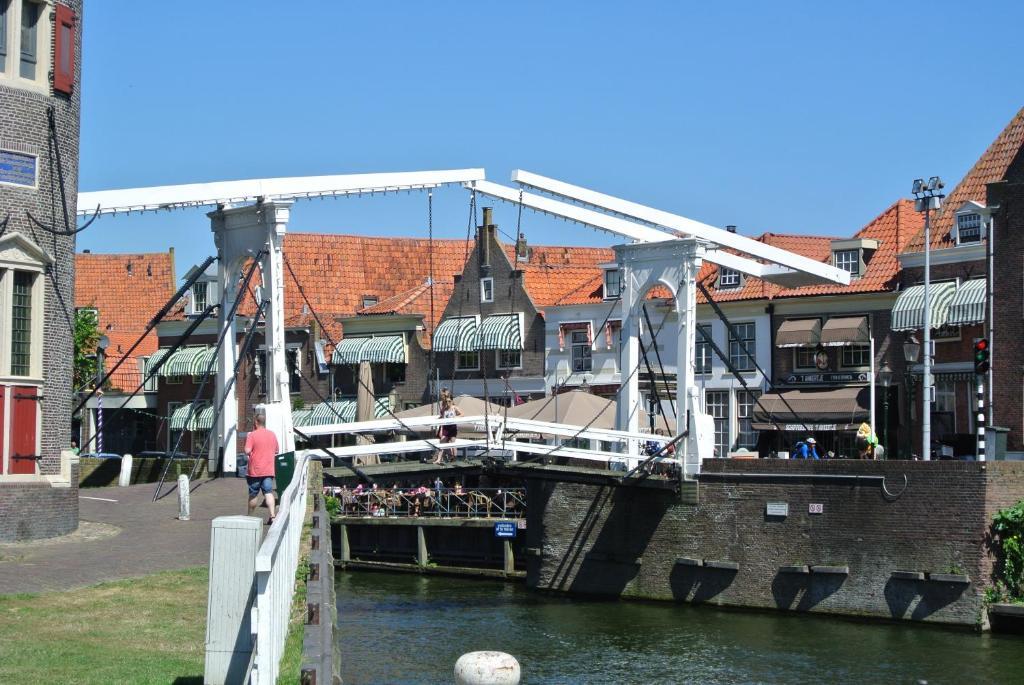 Hotel Restaurant Het Roode Hert 2*